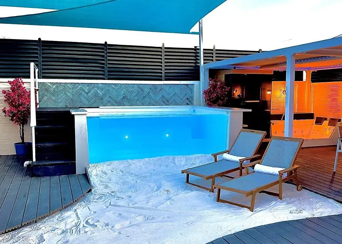 Holiday home Heated Glass Pool And Phoenix